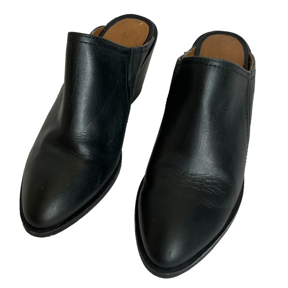 Women's 8.5 Frye Serena Mules Black Leather Wedge Sandals Shoes Western - Picture 1 of 10